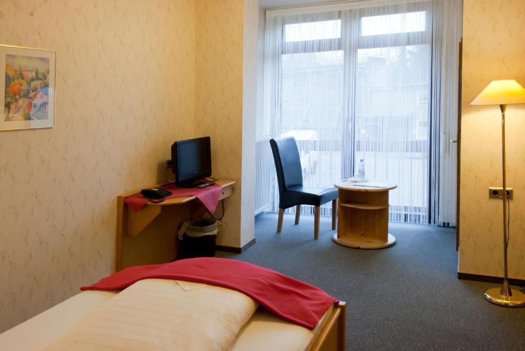 Hotel Garni Am Goetheplatz Bad Münster am Stein-Ebernburg Cameră foto